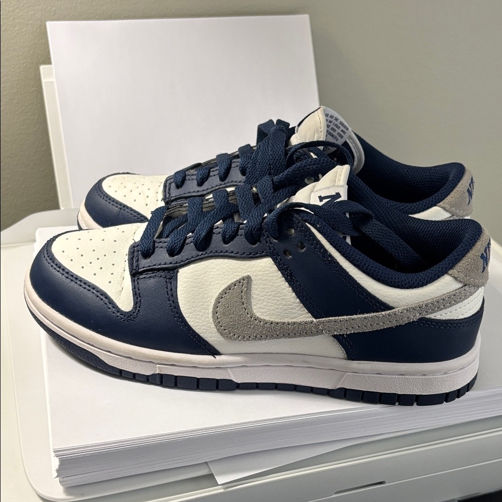 Nike Navy and White Men's Sneakers